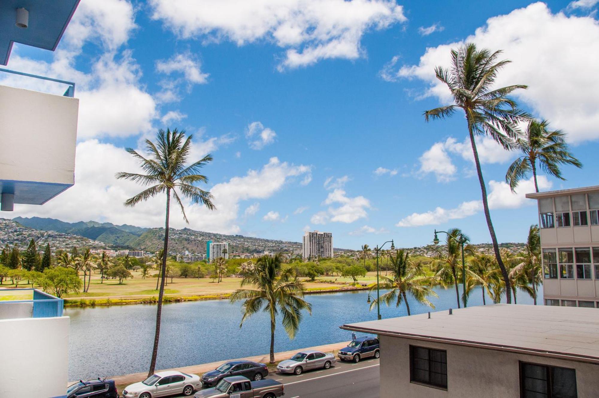 Holiday Surf Hotel Honolulu Buitenkant foto