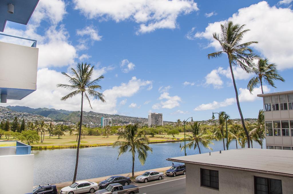 Holiday Surf Hotel Honolulu Buitenkant foto